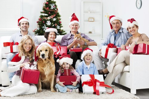 Top ways to make Happier Christmas 5 Spending time with loved ones 2
