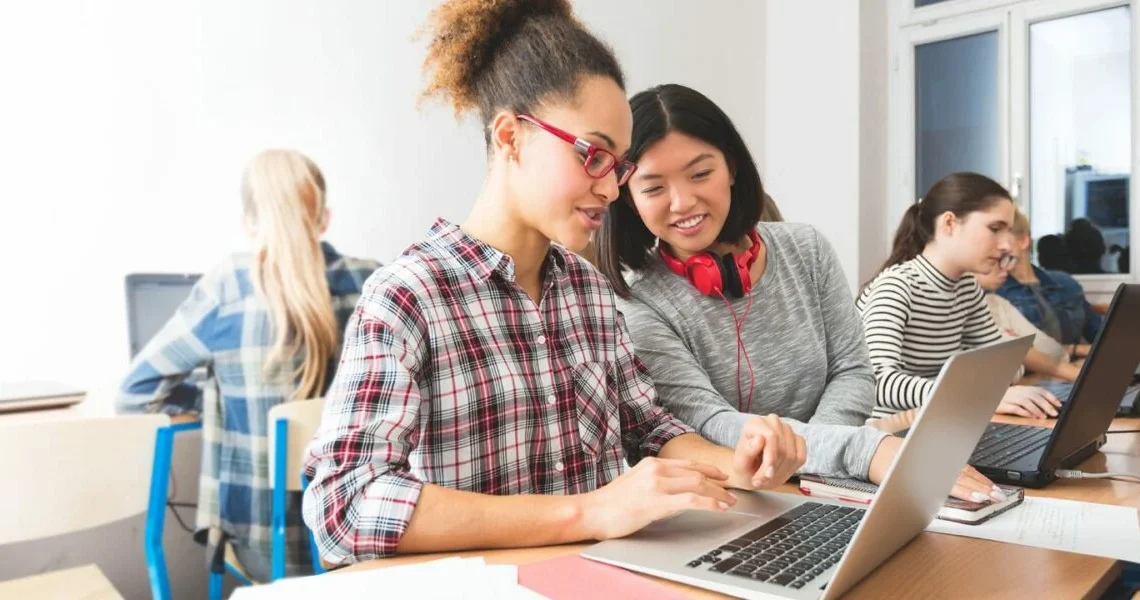Advantages of Using a Student Information Management System for Schools 1 lms 1 1200x600 1