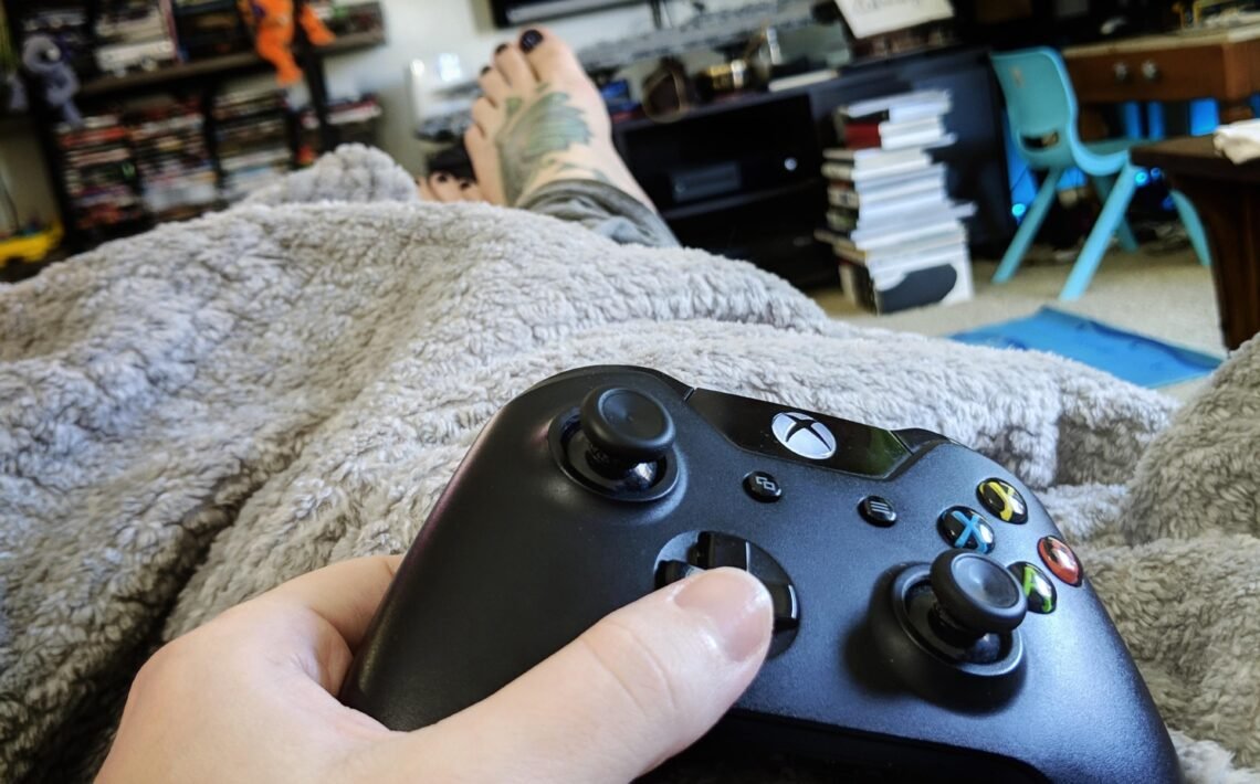 Should You Consider Playing Games on the Web? 1 n13f5tduxil21